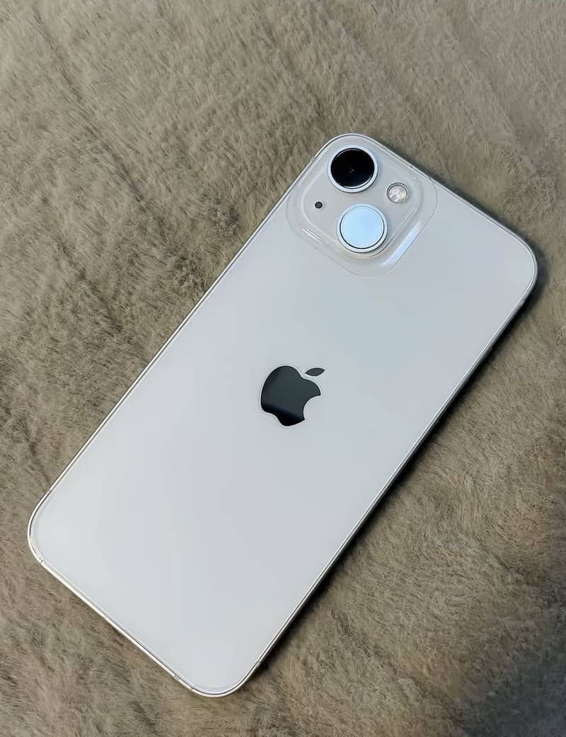 Apple iPhone 13 0
