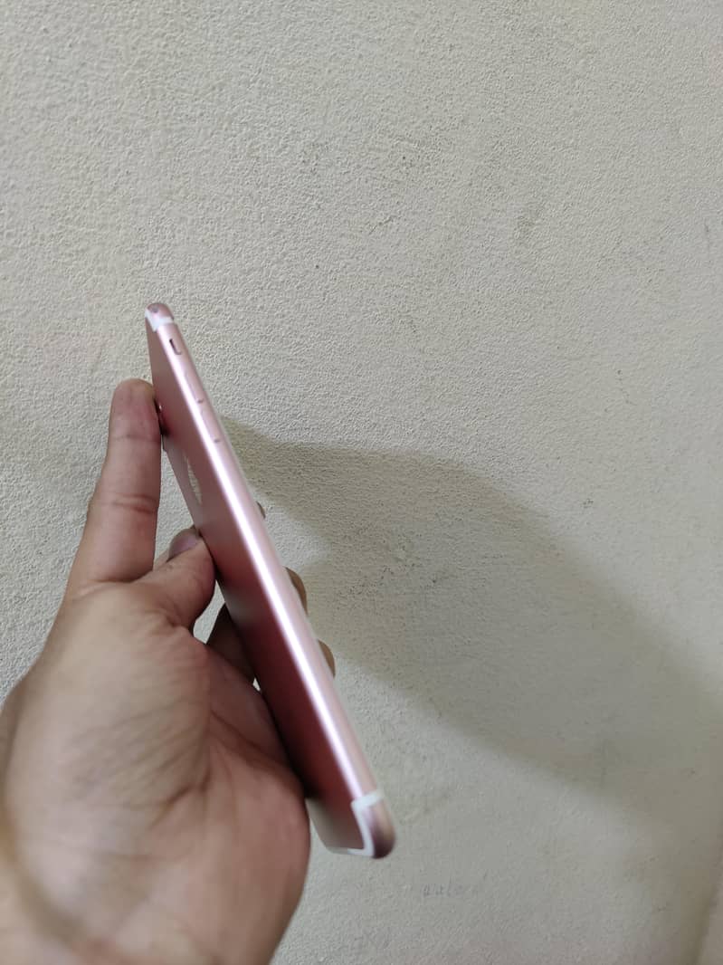 Apple iPhone 7 Plus 3