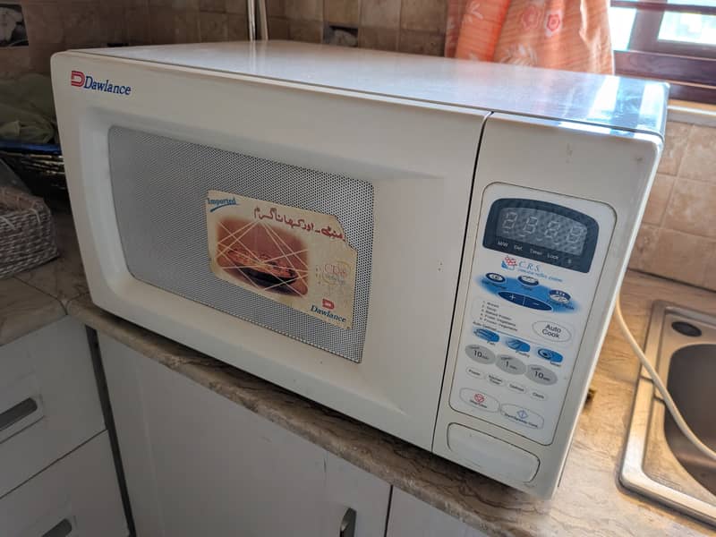Dawlance Microwave 1