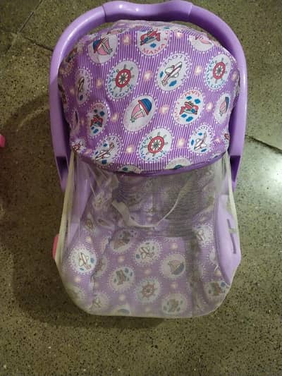 Baby cort for sale in good condition