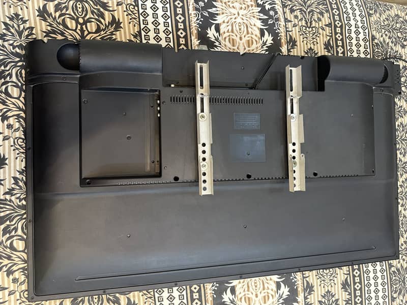 LED TV 2