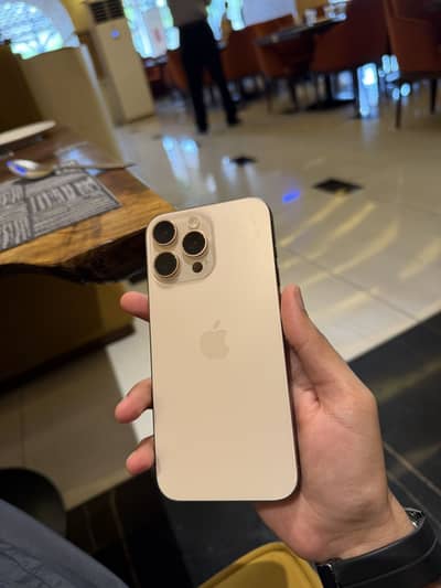 Apple iPhone 16 Pro Max