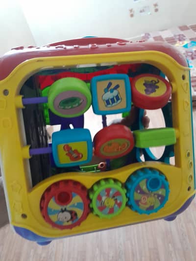 V Tech Activity Cube