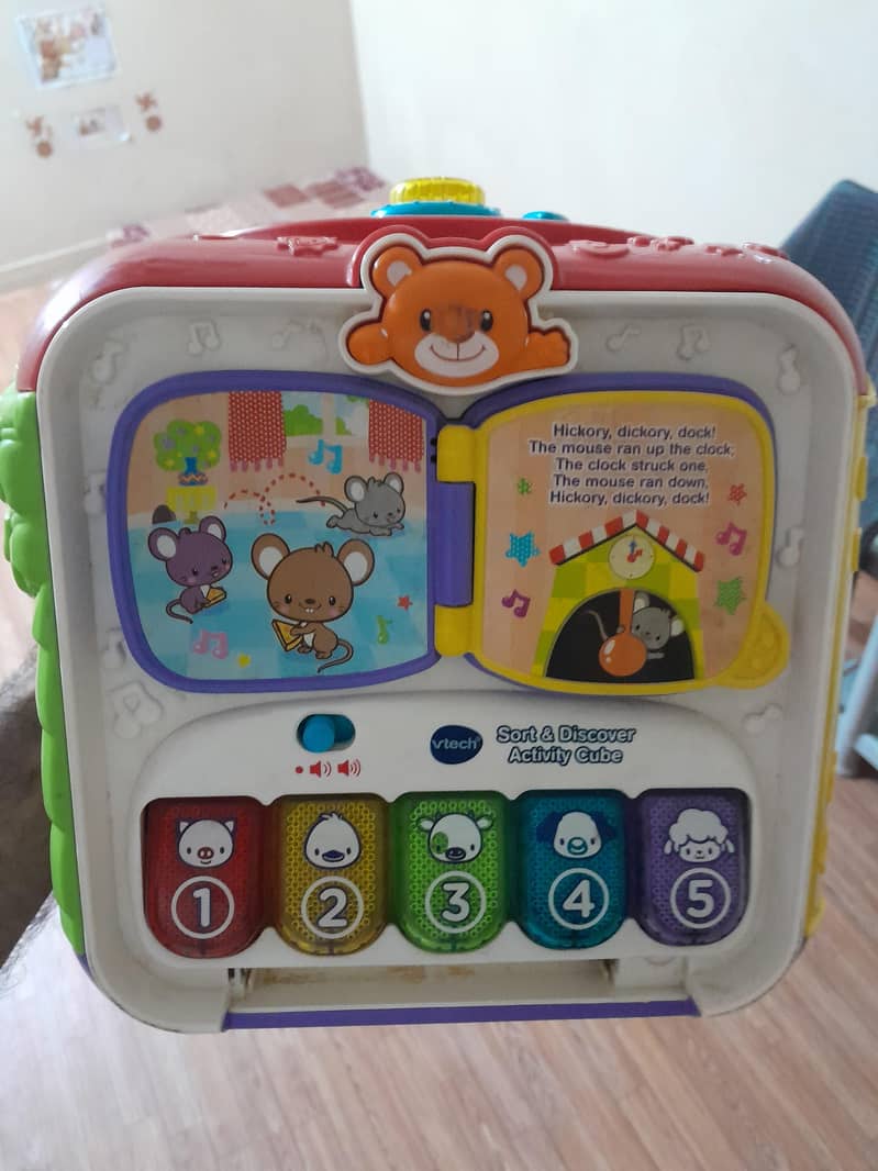 V Tech Activity Cube 2