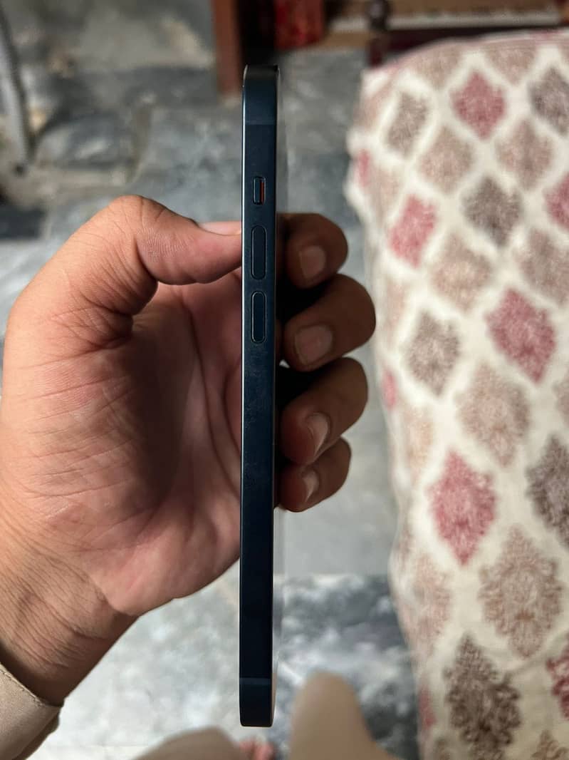 Apple iPhone 14 plus 3