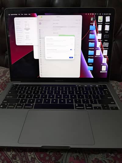 Apple MacBook Pro (13-inch, M1, 2020) 10/10 condition