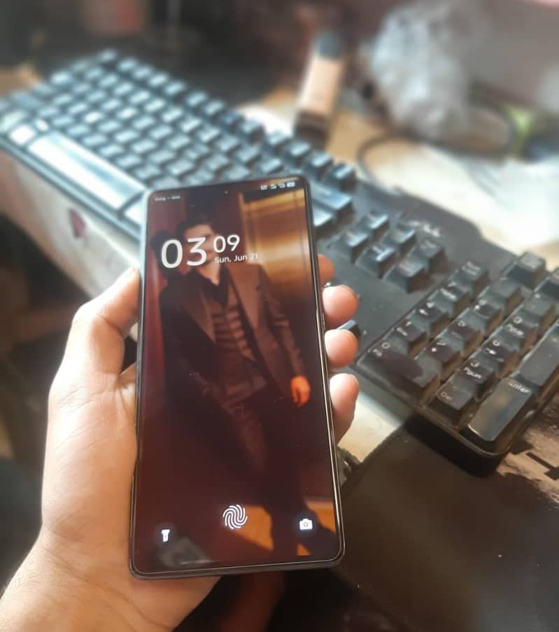 Infinix Note 40 256 gb   8+5 gb 1