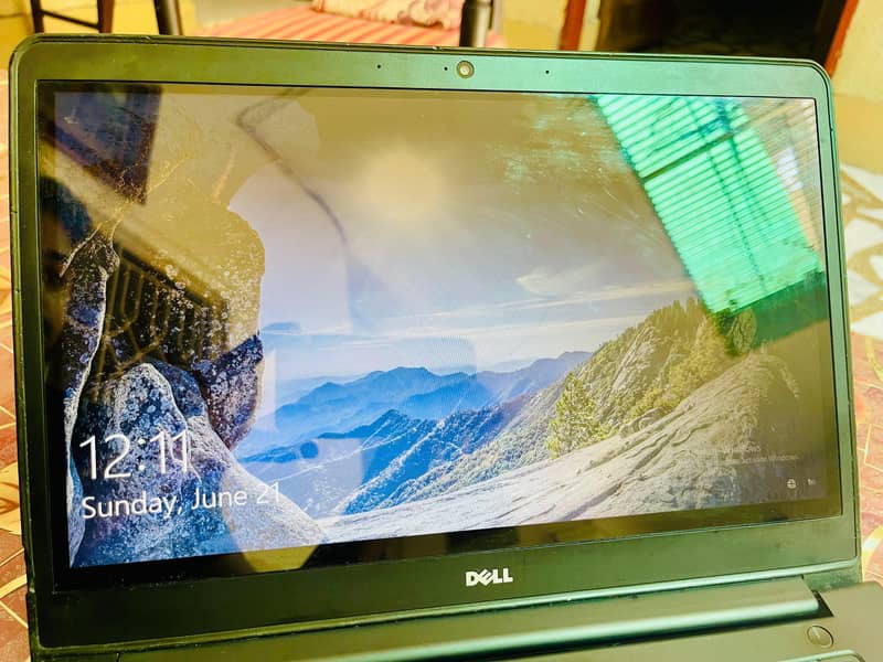 laptop touch screen. 5