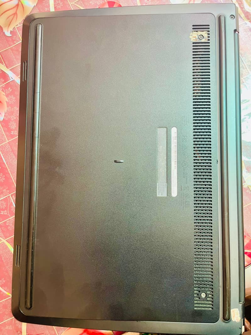 laptop touch screen. 6