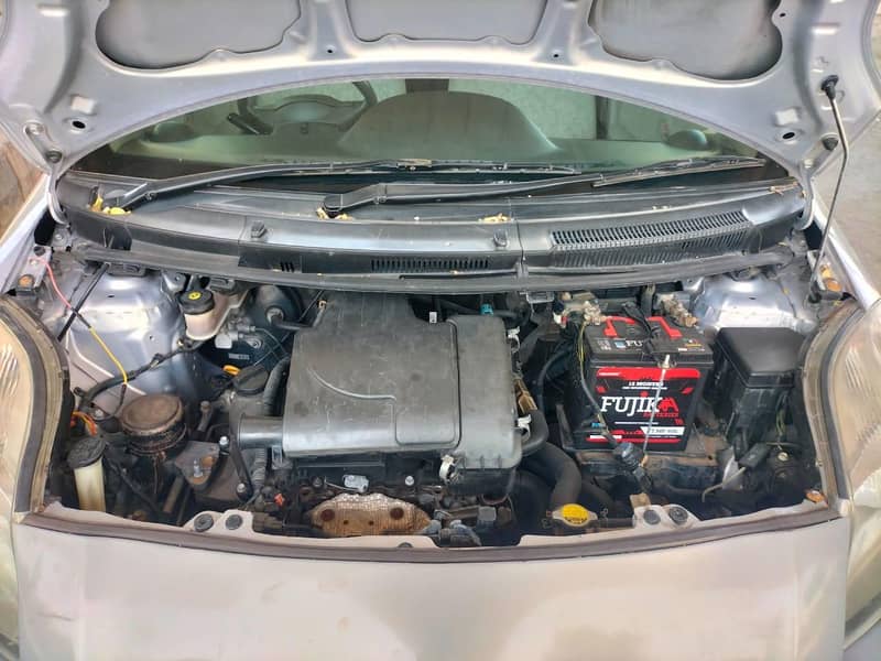 vitz 2010 2