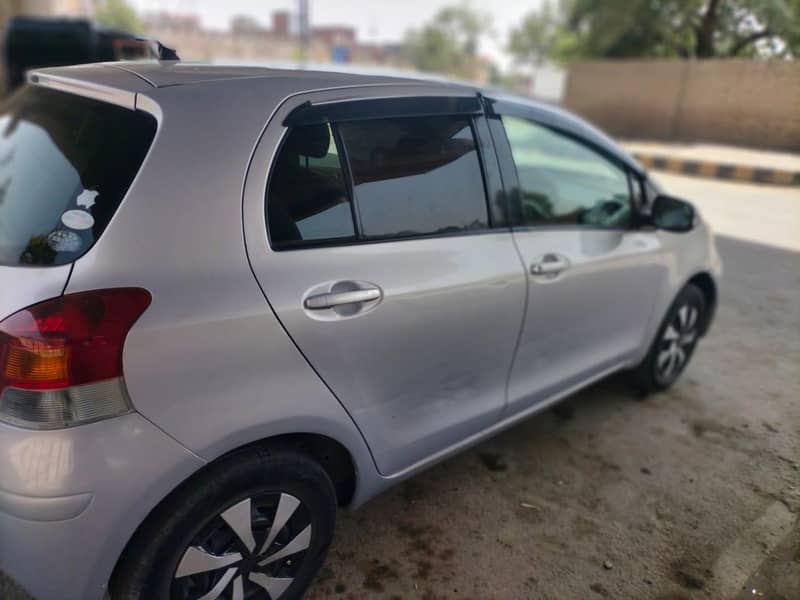 vitz 2010 10
