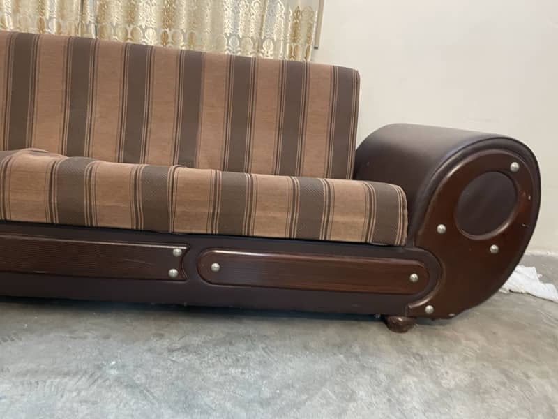 Sofa come bed 1