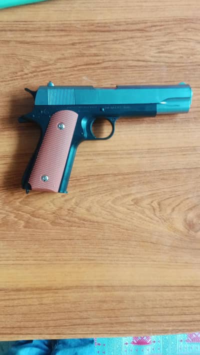 TOY GUN