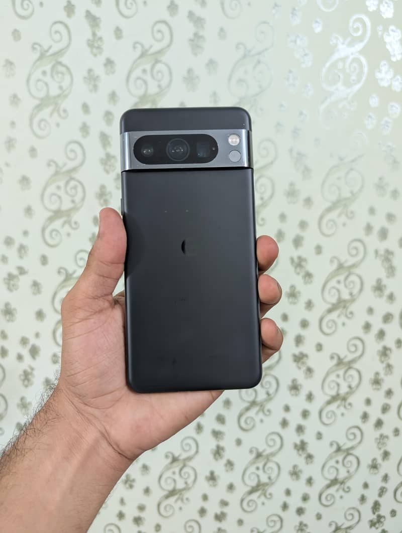 Google Pixel 8 Pro 0
