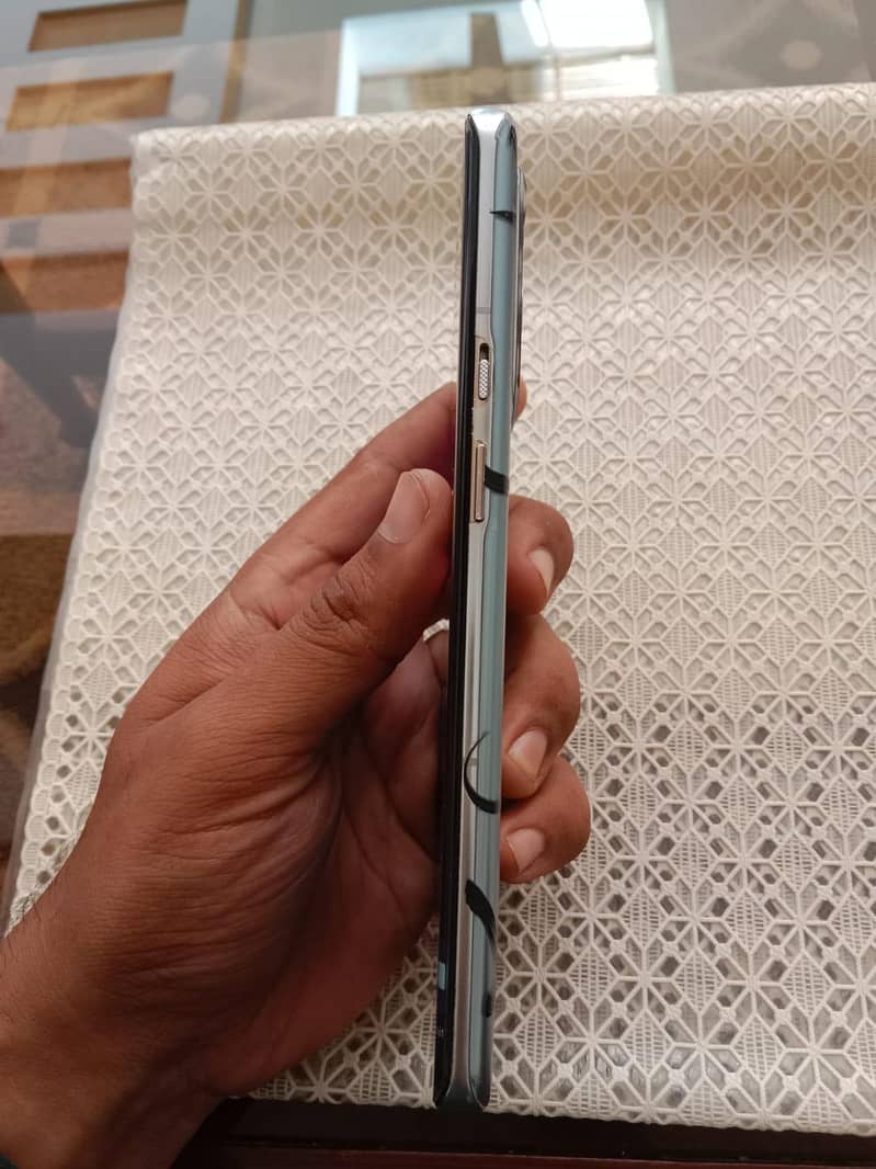 One Plus 9 Pro 4