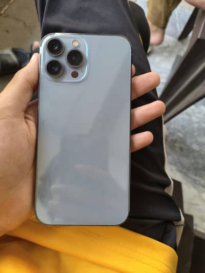 Apple iPhone 13 Pro Max Factory unlocked 128GB 10/9 only sale. . . . . . . . .