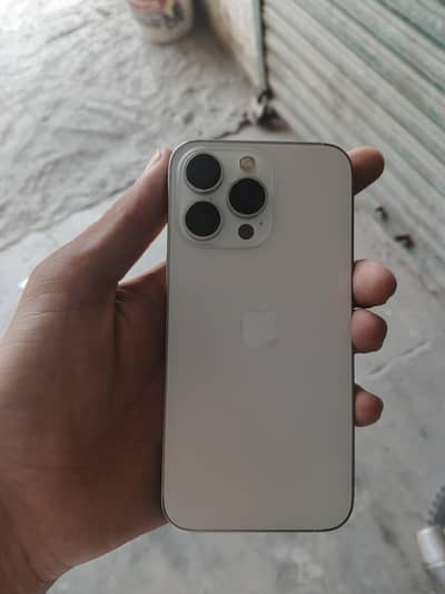 Apple iPhone 13 Pro