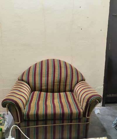 6 seater sofa set for sell in normal condition