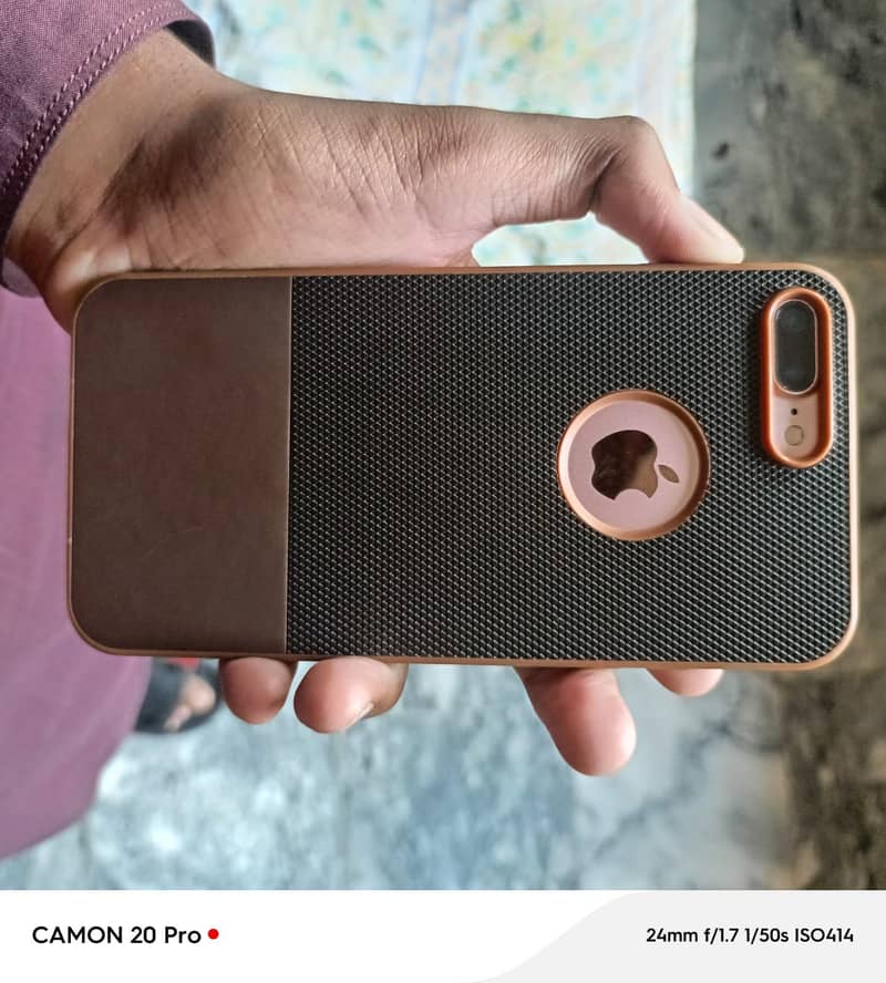 Apple iPhone 7 Plus 10