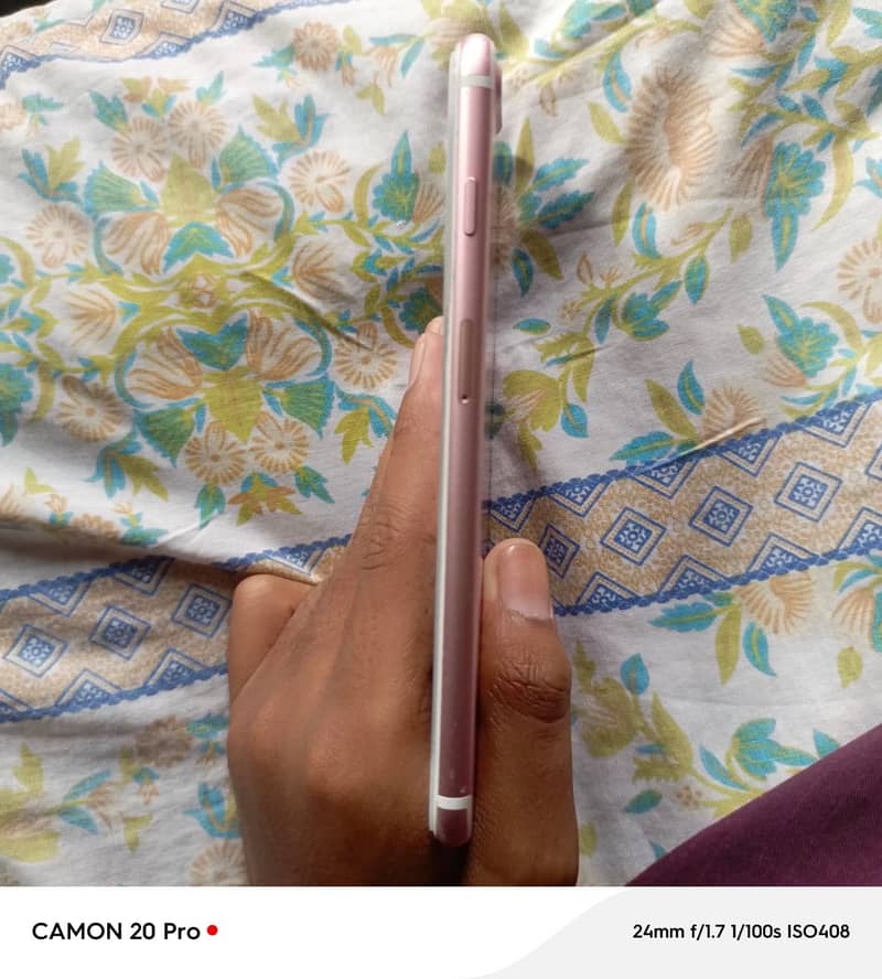 Apple iPhone 7 Plus 12