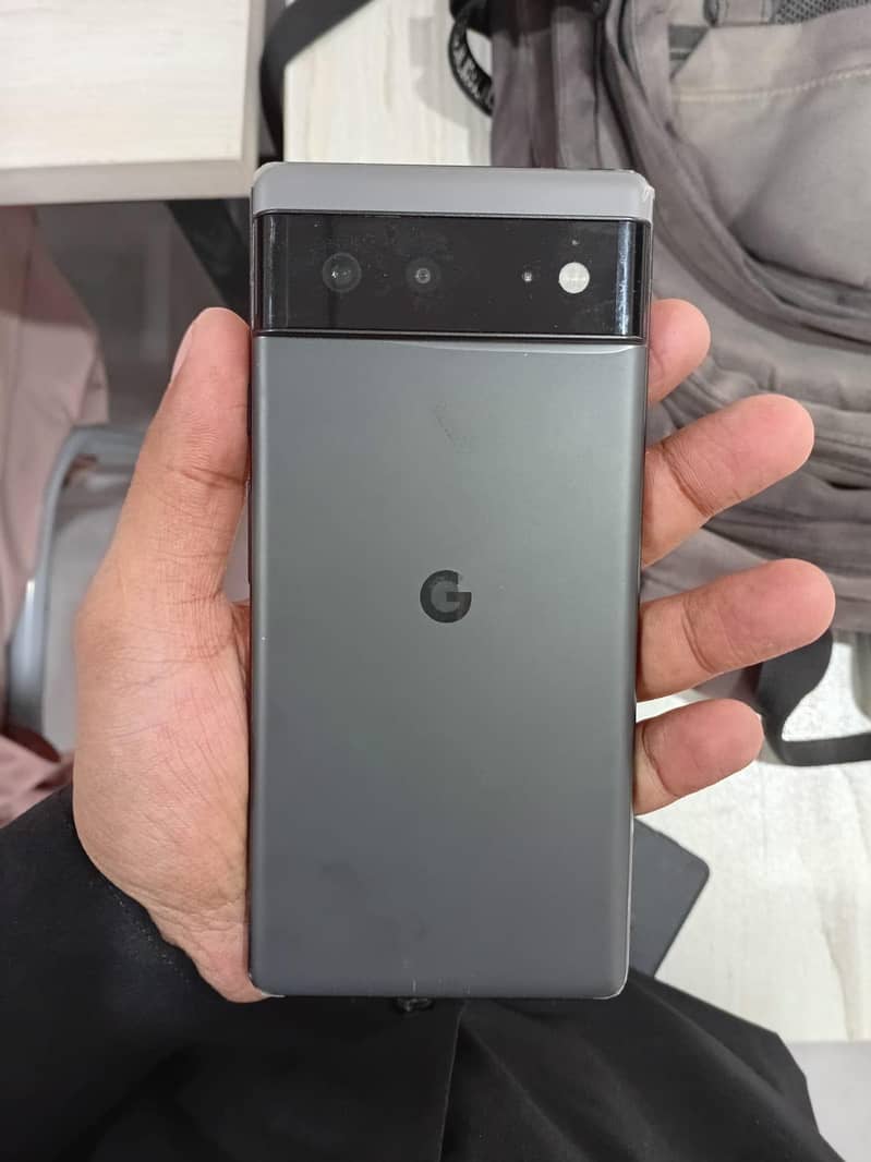 Google Pixel 6 4