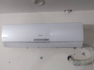 Gree DC Invertet Split AC Hot & Cool without Pipe