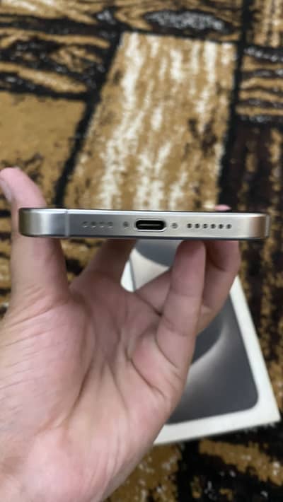 Apple iPhone 15 Pro Max BH 85 JV