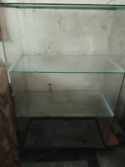 Glass rack for shops