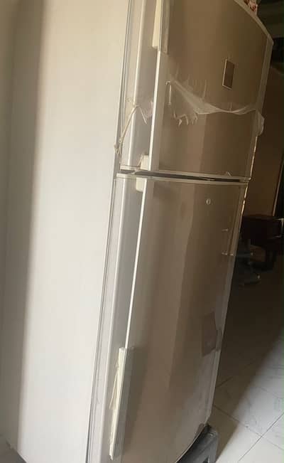 Dawlance Large size fridge