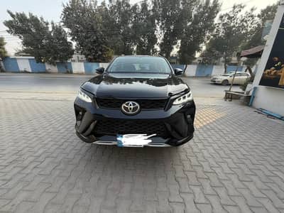 Toyota Fortuner Legender 2022