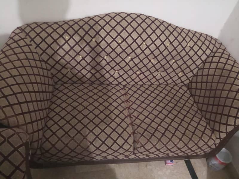 5 SEATER SOFA SET table 8