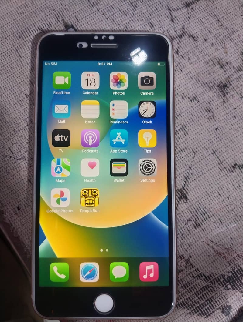 Apple iPhone 8 Plus 0