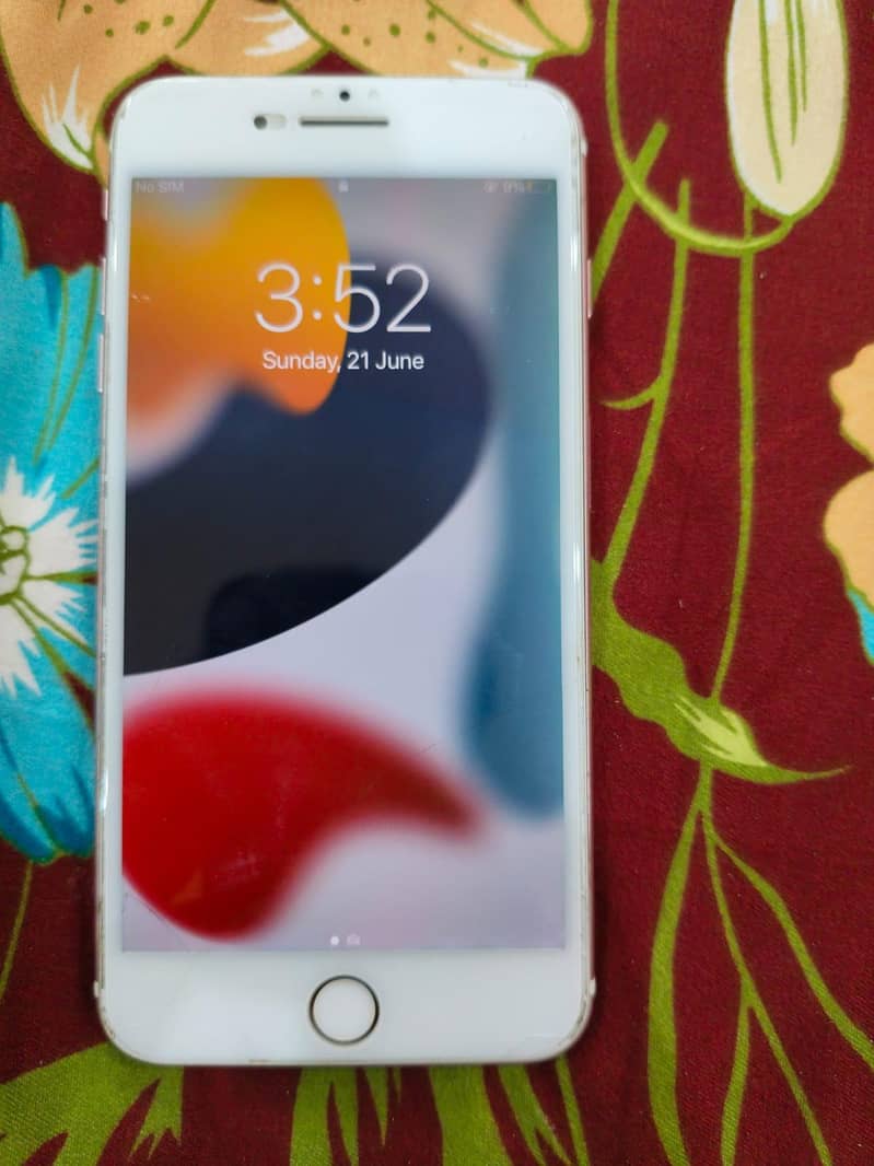 Apple iPhone 7 Plus 1