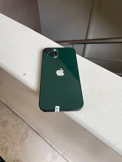 Apple iPhone 13