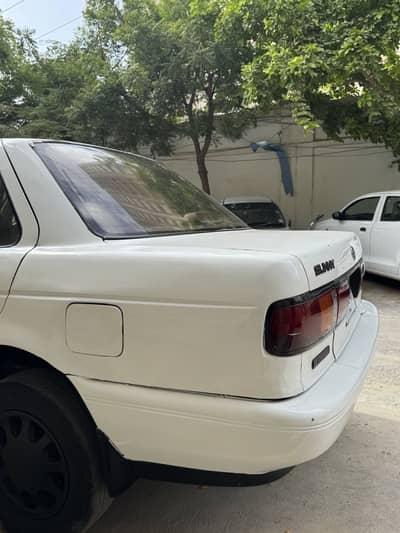 Nissan Sunny 1992