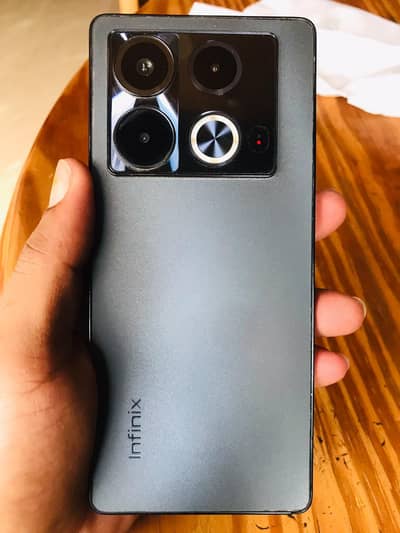 Infinix Note 40