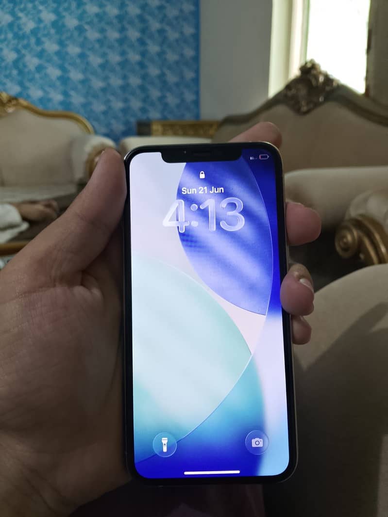 Apple iPhone 11 Pro 2