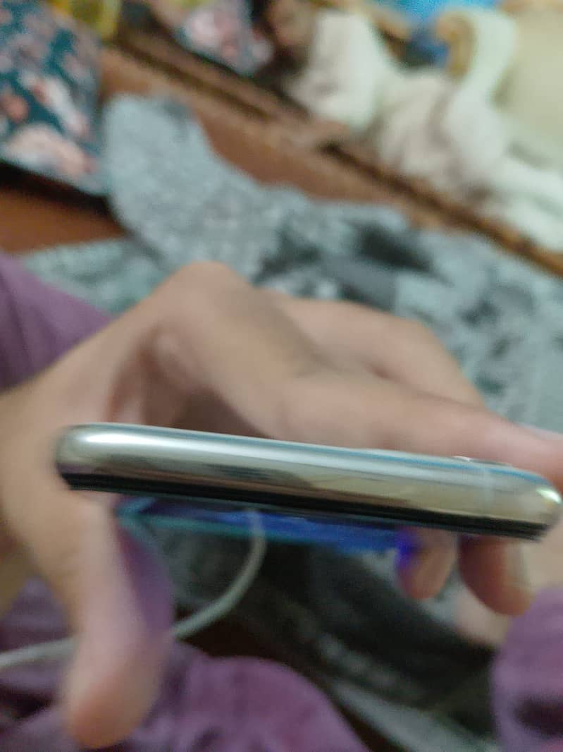 Apple iPhone 11 Pro 3