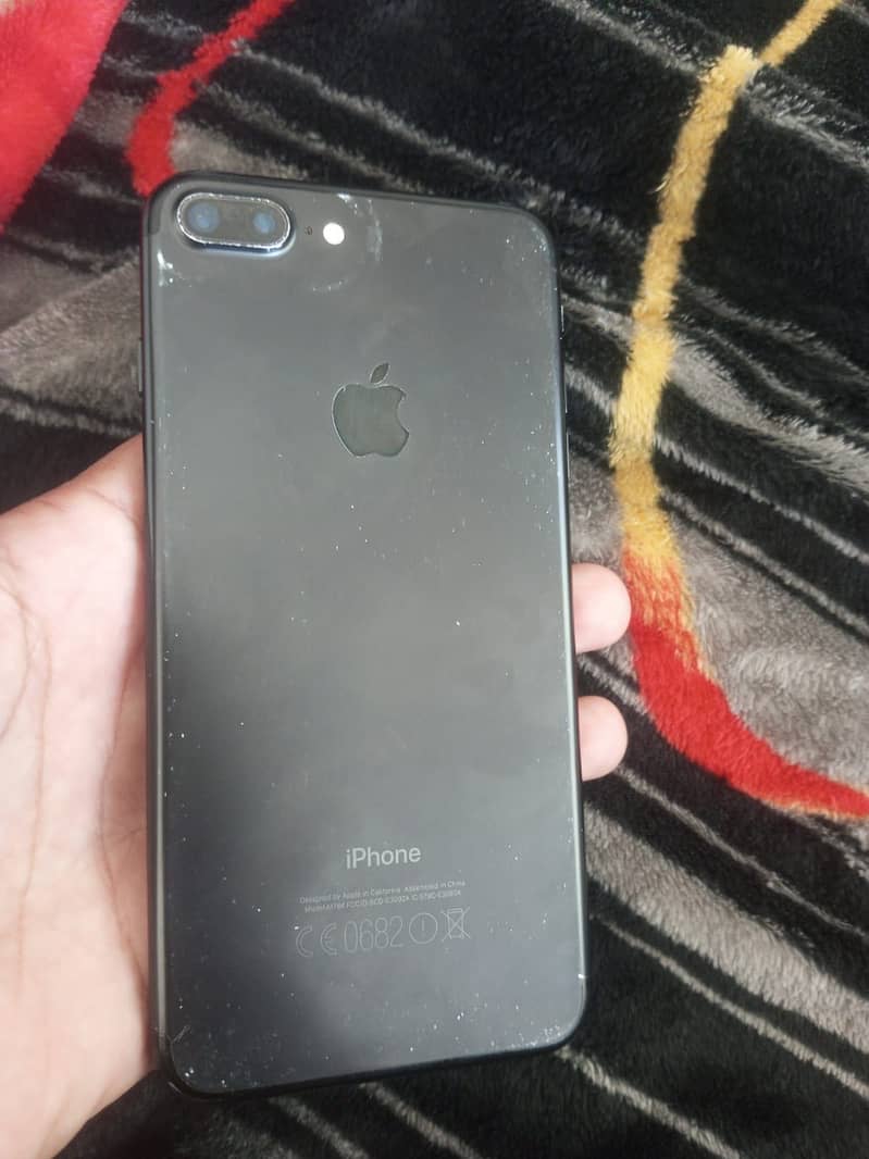 Apple iPhone 7 Plus 2