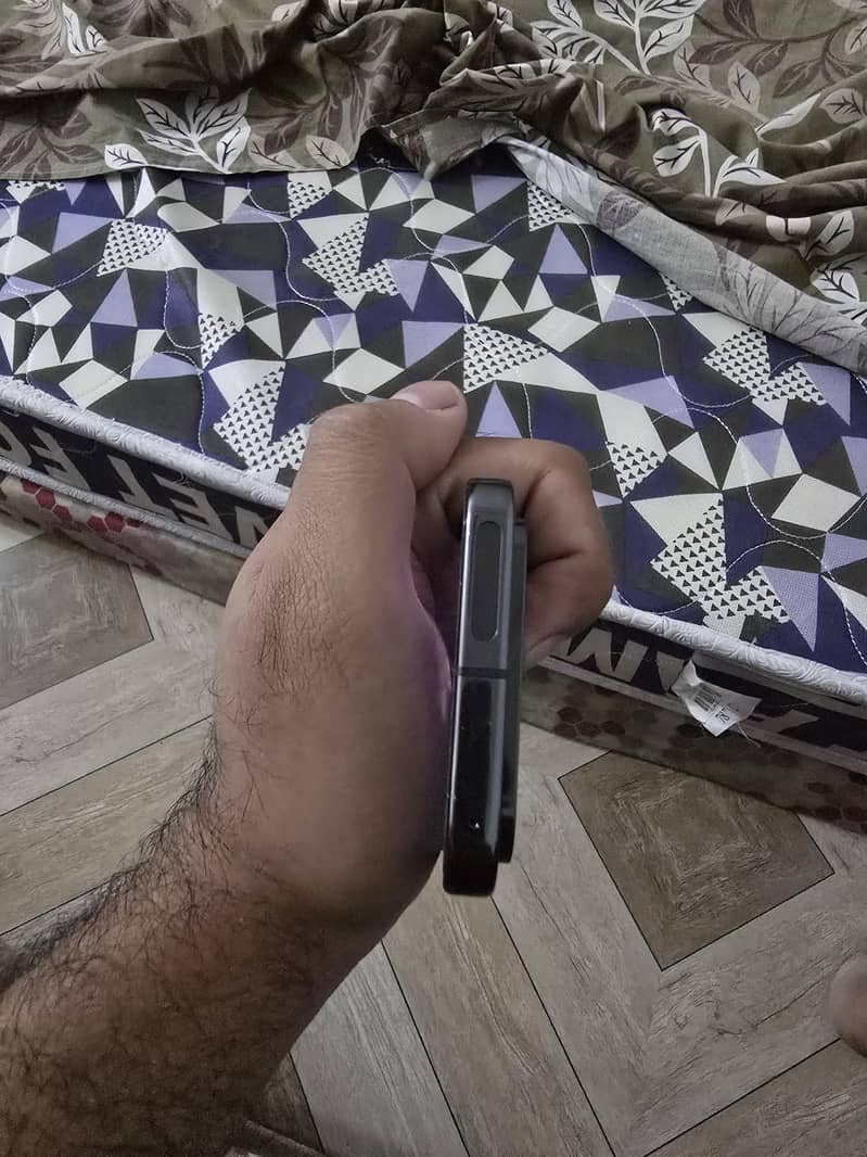 Google Pixel 9 Pro 4
