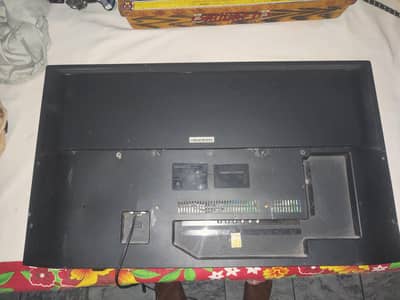 Haier LED 32 INCHES ALL OK