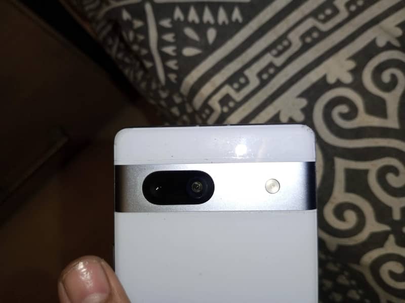 Google pixel 7a 4