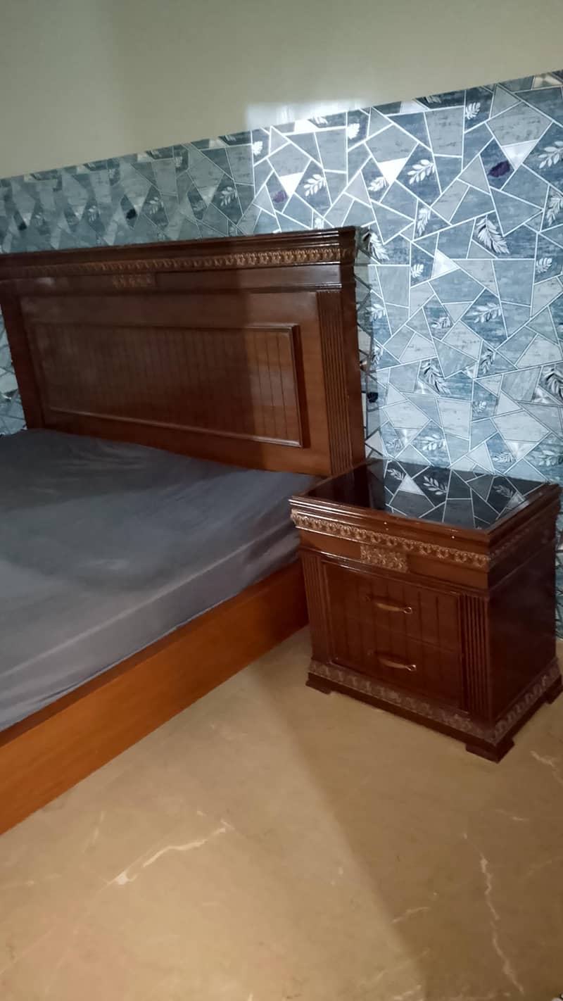 big size bed 0