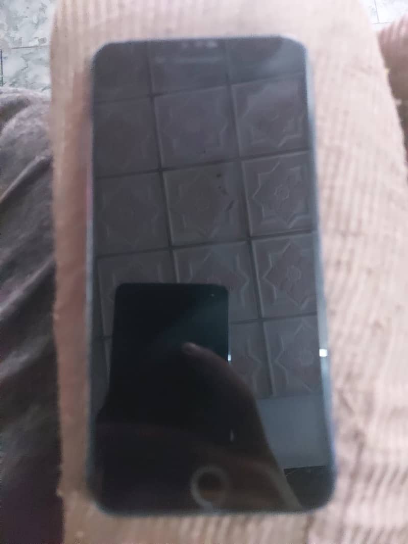 Apple iPhone 7 Plus 1
