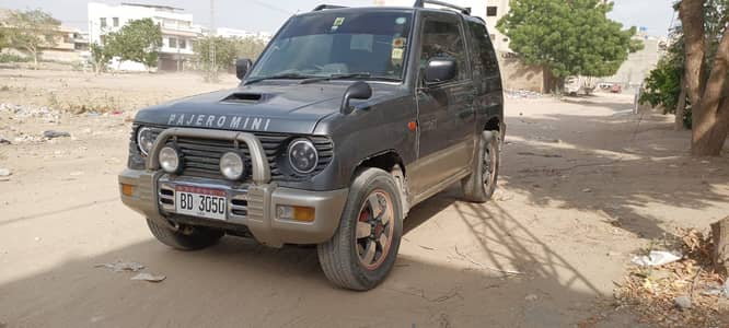 Mitsubishi Pajero Mini 1997