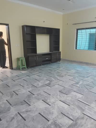 10 MARLA LOWER PORTION AVAILABLE FOR RENT IN VALENCIA TOWN