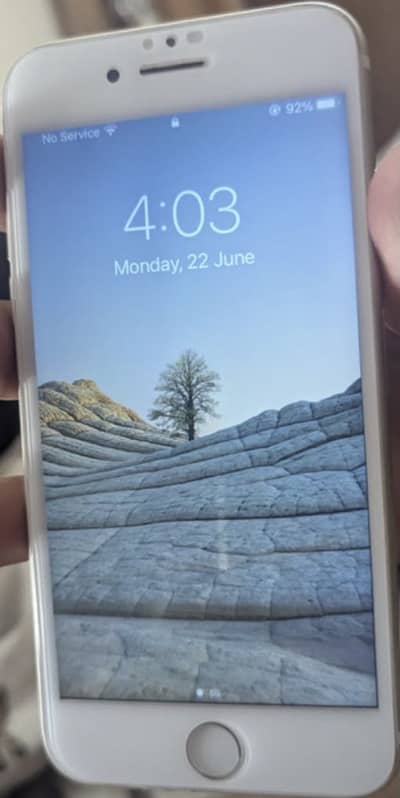 Apple iPhone 7   Urgent sell