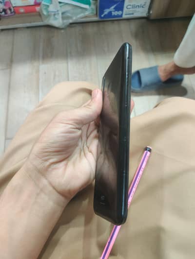 Infinix Hot 8