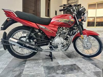 YAMAHA YB125Z