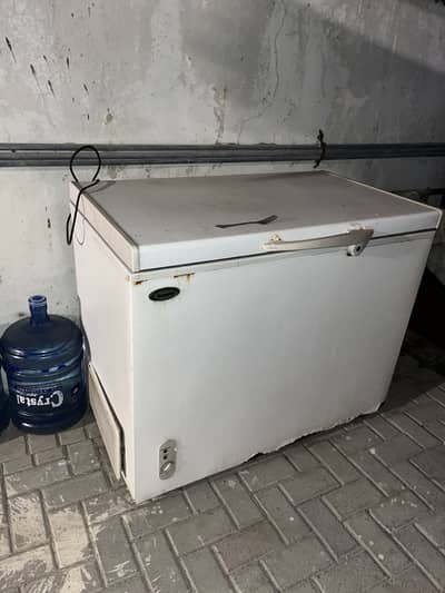 Waves deep freezer for urgent sale